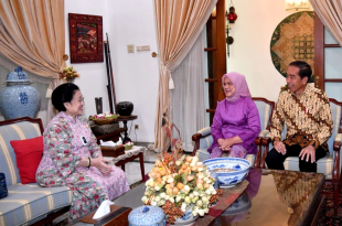 Presiden Jokowi bersama Ibu Iriana silaturahmi ke kediaman Presiden ke-5 RI, Megawati Soekarnoputri, di Jakarta, Kamis (27/04/2023). (Dok. BPMI Setpres)